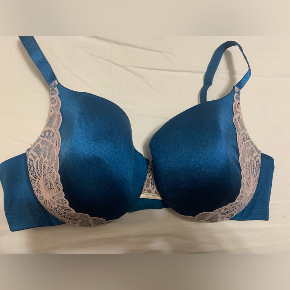Deesse Lingerie 38DD Bra soft comfy feminine lacey